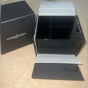 Ulysse Nardin Black Lacquer Watch Box, Outer Box, wallet & booklets